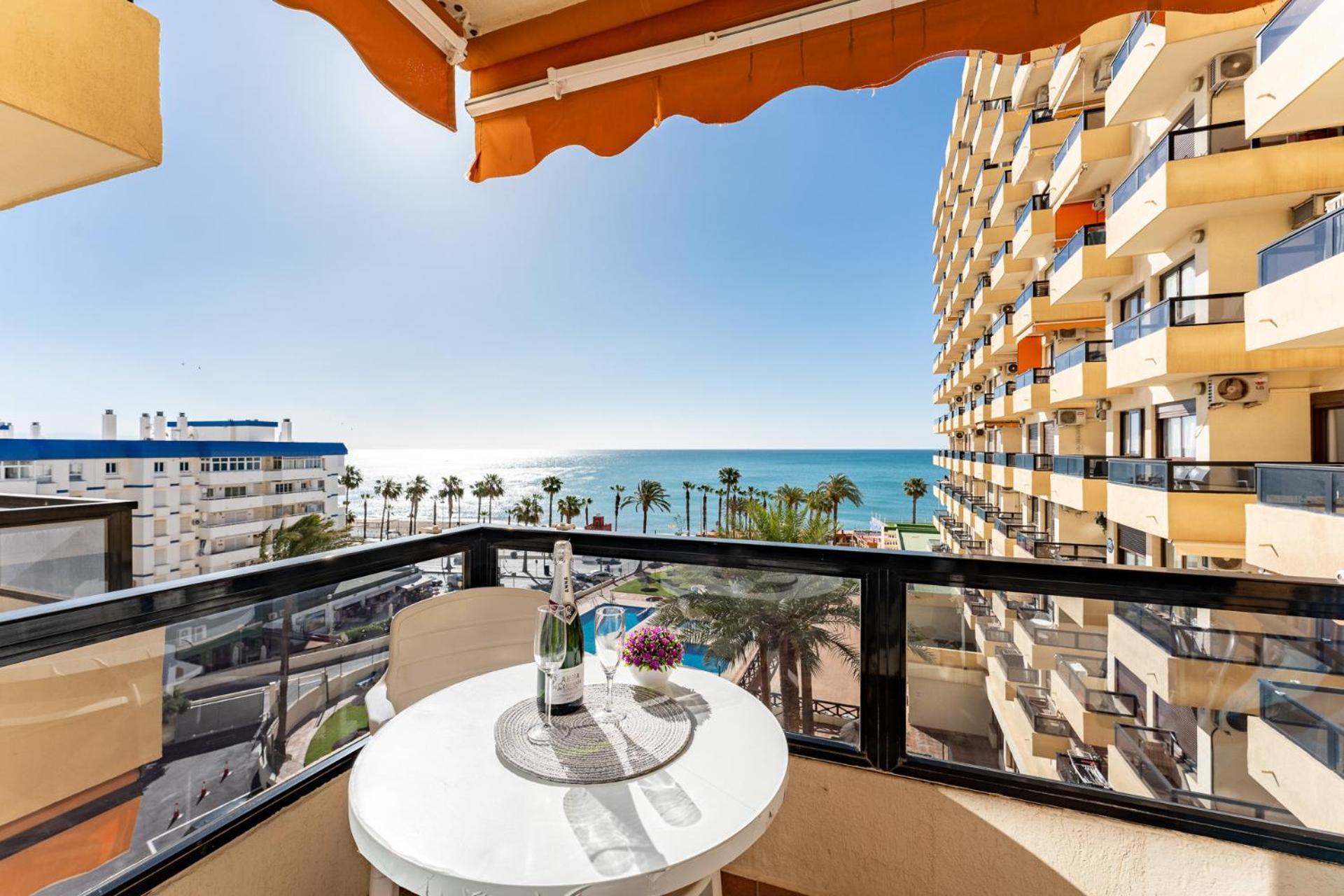 Malagasuite New Aloha Playa Benalmádena Exteriör bild