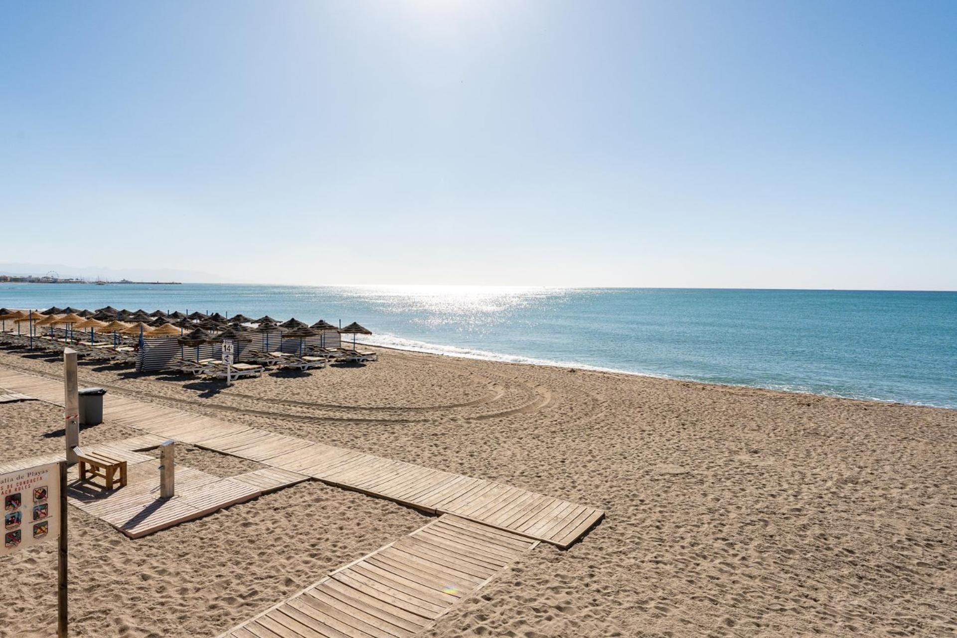 Malagasuite New Aloha Playa Benalmádena Exteriör bild